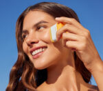 ضدآفتاب استیکی ایزدین SPF 50 با محافظت بسیار بالا - Image 3